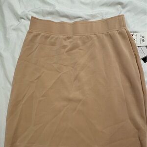 Cable & Gauge Tan Mini Sport Skirt